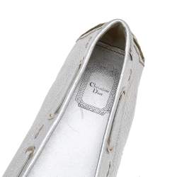 مملوكة مسبقًا حذاء لوفرز ديور جلد فضي مزخرف شعار ماركة سليب أون مقاس 41