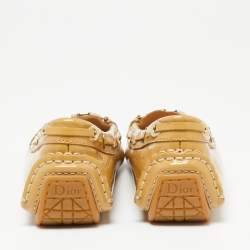 Pre Owned حذاء لوفرز ديور جلد لامع بيج سليب أون مزخرف بشعار مقاس 36.5