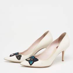 Pre Owned Dior Off-White Leather Embellished Flower and Heart Applique Pumps Size 36.5