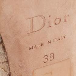 مملوكة مسبقً ا صندل ديور جلد ذهبي بيسور مقاس 39