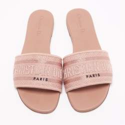 مملوكة مسبقًا Dior Pink Canvas Slide Flats Size 39