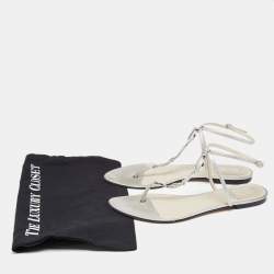 Pre Owned صندل فلات ديور جلد ميتالك فضي مزخرف كريستال سير حرف تي مقاس 39