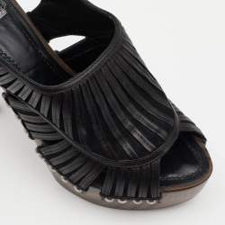 مملوكة مسبقًا صندل ديور سويدي وجلد أسود/ بني داكن نعل سميك مقاس 37