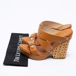 Pre Owned صندل سلايد ديور جلد بني كعب مربع سويك سيور متعاكسة مقاس 37.5