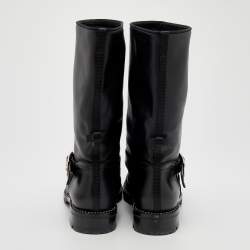 Pre Owned حذاء بوت للكاحل ديور جلد أسود مزخرف كريستال بإبزيم مزين مقاس 37.5