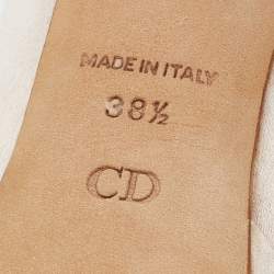 Pre Owned حذاء كعب عالي ديور كاناج ساتان بيج بمقدمة مفتوحة ونعل سميك مقاس 38.5