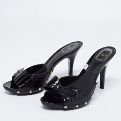 مملوكة مسبقًا Dior Black Cannage Patent Leather Bow Slide Sandals Size 40