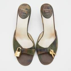 مملوكة مسبقًا Dior Multicolor Textured Leather Lock Key Slide Sandals Size 38.5