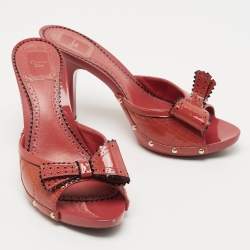 Pre Owned Dior Pink Patent Leather Bow Studded Open Toe Slide Sandals Size 41