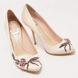 Pre Owned Dior Light Pink Satin Crystal Embellished Flower Pumps Size 39