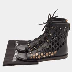 Pre Owned صندل ديور تيدي D أبازيم جلد أسود مثقب مقاس 39