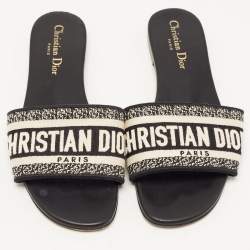 مملوكة مسبقًا Dior Black/White Canvas Dway Flat Slides Size 37.5