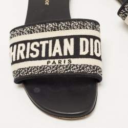 مملوكة مسبقًا Dior Black/White Canvas Dway Flat Slides Size 37.5