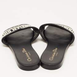 مملوكة مسبقًا Dior Black/White Canvas Dway Flat Slides Size 37.5