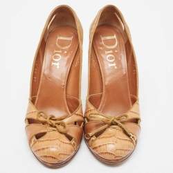 مملوكة مسبقًا Dior Beige Croc Embossed Round Toe Pumps Size 37.5