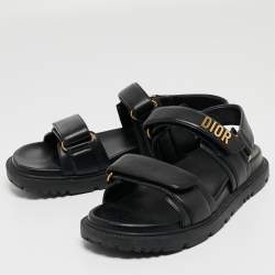 مملوكة مسبقًا Dior Black Leather Dior Act Flat Sandals Size 38.5
