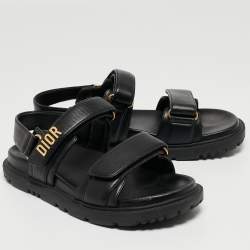 مملوكة مسبقًا Dior Black Leather Dior Act Flat Sandals Size 38.5