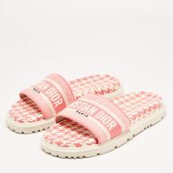 Pre Owned Dior Pink/White Logo Embroidered Canvas Houndstooth Dway Slides Size 38
