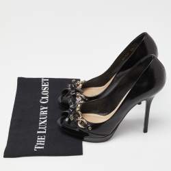 مملوكة مسبقًا حذاء كعب عالي ديور جلد أسود لامع مقدمة مفتوحة فيونكة مزين بسلسلة مقاس 39