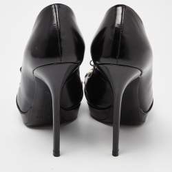 مملوكة مسبقًا حذاء كعب عالي ديور جلد أسود لامع مقدمة مفتوحة فيونكة مزين بسلسلة مقاس 39