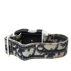 مملوكة مسبقًا ساع�ة يد نسائية ديور D100-321  ألومنيوم وكانفاس بيضاء 30 مم