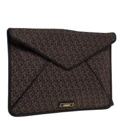 Pre Owned Dkny Brown/Black Canvas and Leather Wristlet Clutch