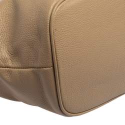 مملوكة مسبقًا DKNY Beige Leather Tote