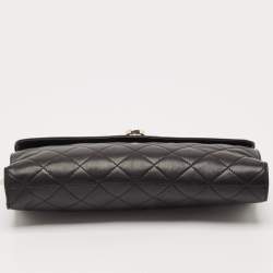 Pre Owned Dkny Black Quilted Leather Logo Flap Chain Clutch