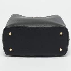 Pre Owned DKNY Black Leather Bryant Park Bucket Bag