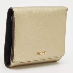 Pre Owned Dkny Gold Leather Trifold Wallet
