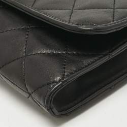 Pre Owned DKNY Black Quilted Leather Flap Chain Crossbody Bag