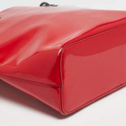 Pre Owned DKNY Red Patent Leather Chain Tote