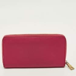مملوكة مسبقًا DKNY Pink Leather Logo Zip Continental Wallet