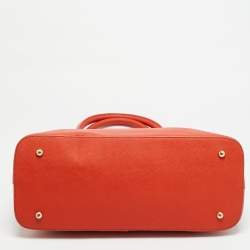 مملوكة مسبقًا حقيبة DKNY ساتشيل جلد برتقالي دوم