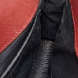 مملوكة مسبقًا حقيبة كروس دي كيه أن واي قلاب جلد أحمر داكن براينت بارك