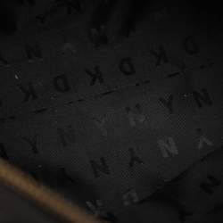 Pre Owned حقيبة بوسطن دي كي أن واي جلد رمادي مُزينة بالمسامير