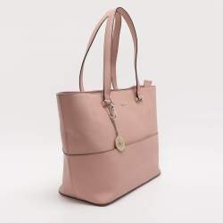 مملوكة مسبقًا حقيبة يد دي كي أن واي شوبر برينت بارك جلد سافيانو وردية