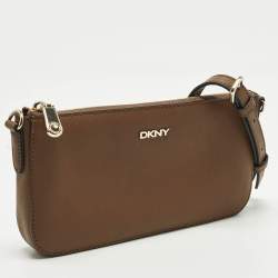 Pre Owned حقيبة كروس دي كي إن واي جلد بني بسحاب