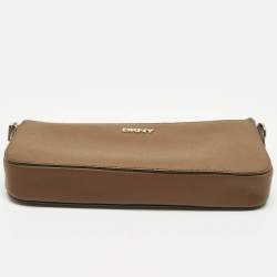 Pre Owned حقيبة كروس دي كي إن واي جلد بني بسحاب