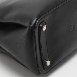 Pre Owned حقيبة دي كي إن واي بايج سوداء جلدي ة 