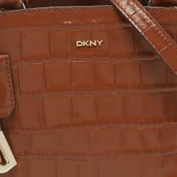 مملوكة مسبقًا Dkny Paige Brown Croc Embossed Leather Tote