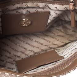 Pre Owned حقيبة DKNY  كانفاس بيج/بني فاتح وجلد بيد علوية