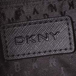 Pre Owned Dkny Navy Blue Leather Flap Wallet On Chain