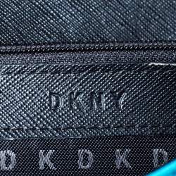 Pre Owned محفظة دي كيه إن واي "كونتينينتال" قلاب جلد أزرق سماوي 