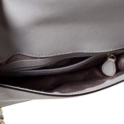 مملوكة مسبقًا حقيبة كتف دي كيه إن واي سلسلة جلد رصاصي