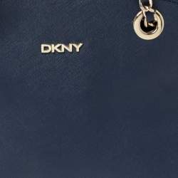 Pre Owned Dkny Blue Leather Camille Chain Shoulder Bag