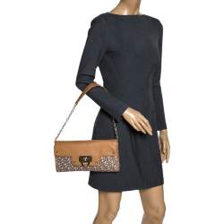 مملوكة مسبقًا Dkny Beige/Tan Signature Canvas and Leather Shoulder Bag