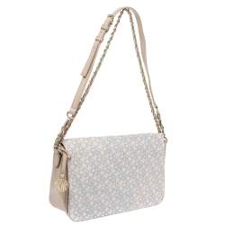 Pre Owned حقيبة كتف دي كيه أن واي قلاب كانفاس مقوى مطبوع شعار الماركة و جلد أبيض و بيج