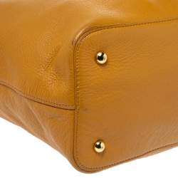 Pre Owned Dkny Mustard Leather Zip Tote