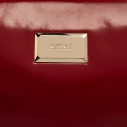 مملوكة مسبقًا Dkny Red Patent Leather Top Zipped Shoulder Bag